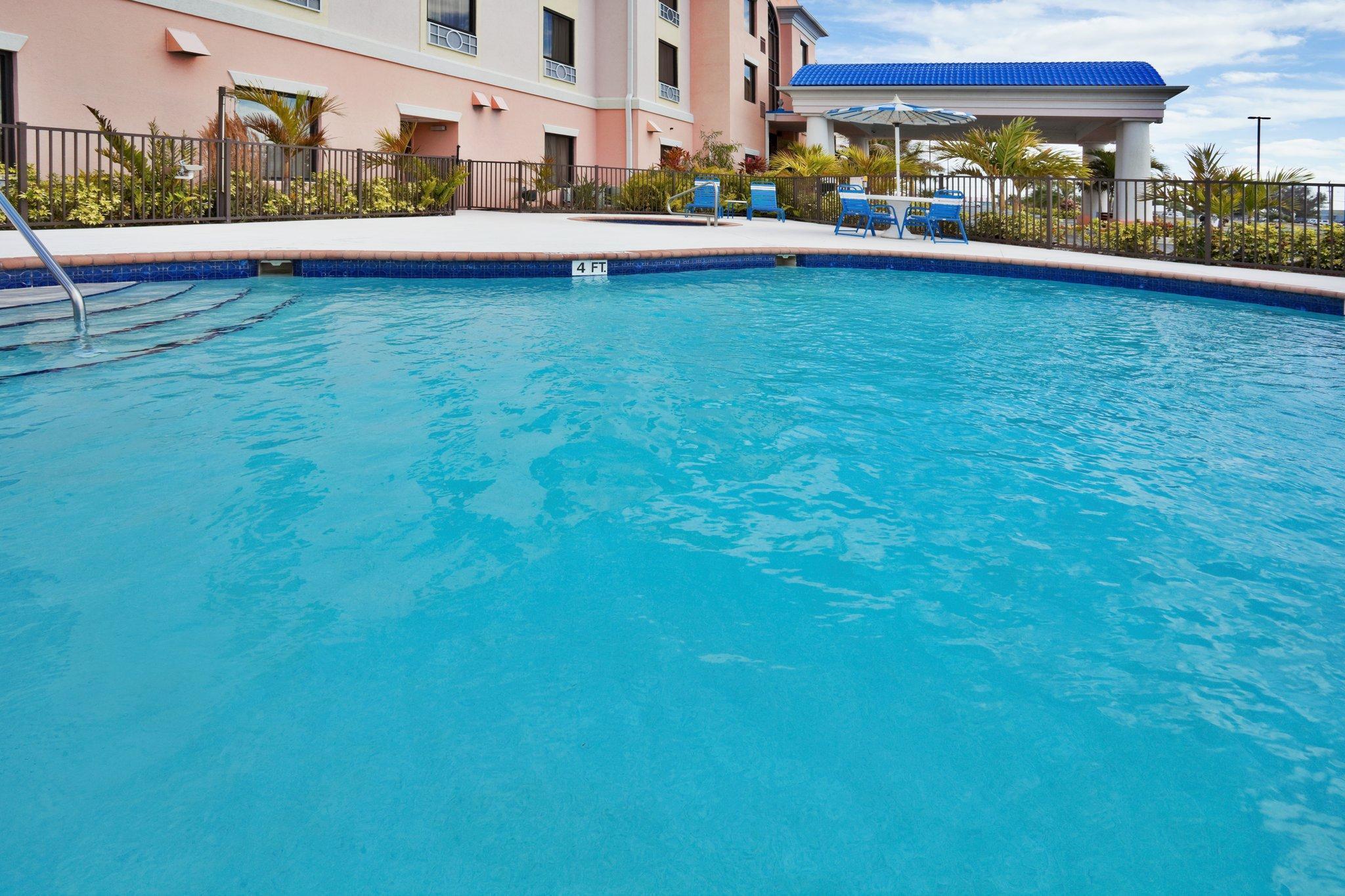 Holiday Inn Express Lake Okeechobee By Ihg Esterno foto